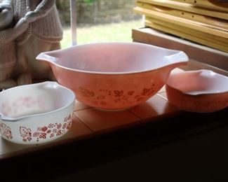 Vintage Pyrex Pink Gooseberry, 3 bowls, Cinderella Nesting Mixing Bowls