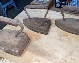 antique cast irons 