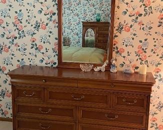 Chez Michelle Bedroom Set by Lexington