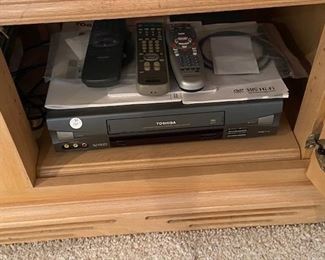 Toshiba VCR
