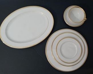 Tuxedo by Lenox ChinaFull Set