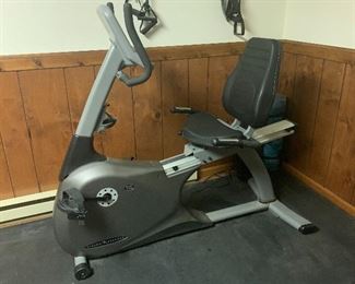 Vision Fitness Heart Rate Recumbant Bike. Was $1,200 néw. Like new, rarely used. 