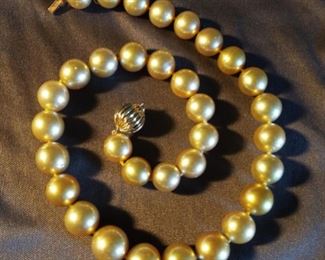 GoldenPearls