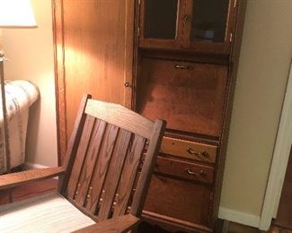 Nice Secretary / Pair oak chairs