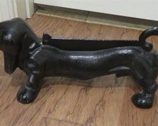 Dachshund boot scraper