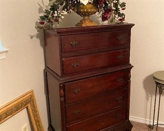 Mahogany , framed, flower arrangement, Chest of drawers