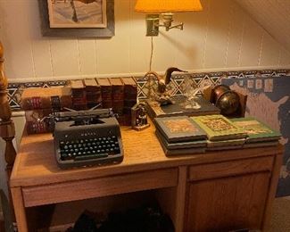 Old typewriter, bookends, desk