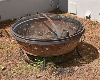 125. Metal Fire Pit