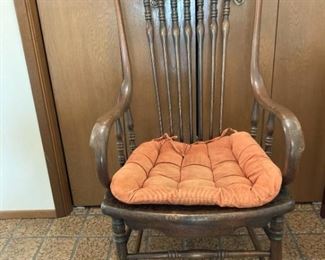 1890-1900 Wood Spindle Chair