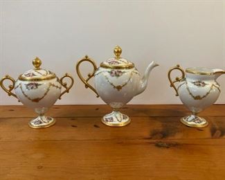 Tressemann & Vogt Porcelain Teapot Ca. 1892-1907