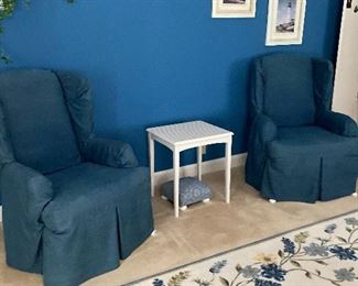 Pretty rug, chairs and one of a pair of tables