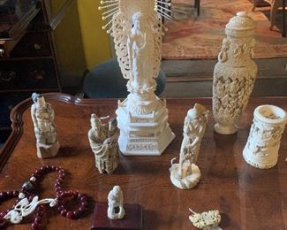 A collection of antique ivory and bone pieces. Ivory artifacts will only be sold to Missouri residents so please come prepared.