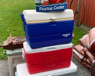 Summer is coming...lots of coolers and lunch boxes