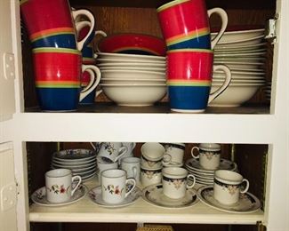 more 1960's perfect condition dinnerware