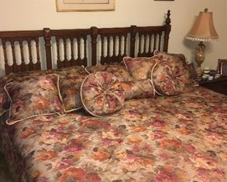 fine king size vintage bedroom set and notice the fun and funky art