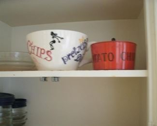nesting chips and ceramic cup 