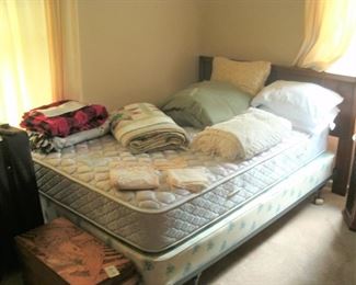 4 pc full bedroom set with 2 dressers, mirror and sealy mattress