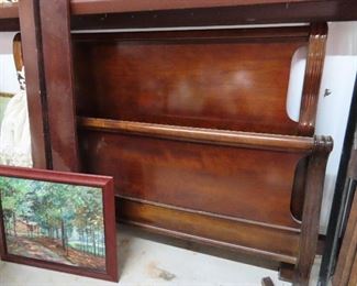 Queen Size Mahogany Bed