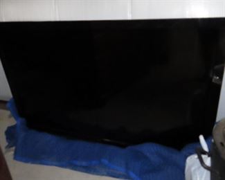 VIZIO Flat Screen TV - Works Good - 60"