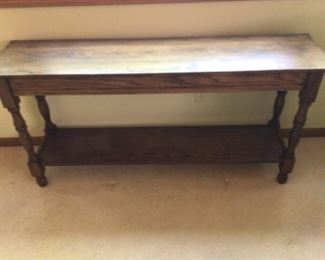 Very nice 5 Foot Sofa Table in Excellent Condition 
