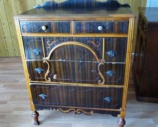 Beautiful antique chest of drawers