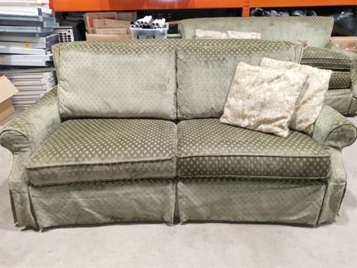 Wrangler Home by Flexsteel Green Couch with 2 Accent Pillows Approximately 37 x 84 x 45 in