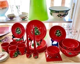 Red Christmas tree Germany dishes