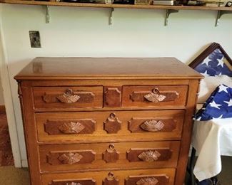 $40.00, Walnut chest of drawers vg condition