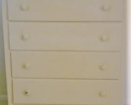 5 Drawer White Dresser (39”x29.5”x16”)