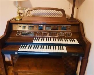Baldwin organ and music