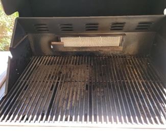 Jenn Air grill detail