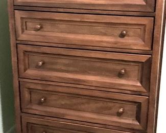 5-DRAWER CHEST-OF-DRAWERS