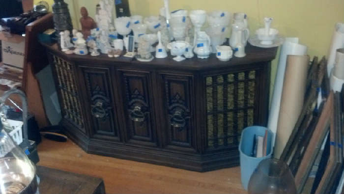 the stereo shown in this picture has sold.