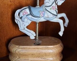 Merry-Go-Round Horse Music Box   Call