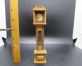 Dollhouse Shackman Grandfather Clock