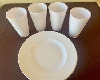 #1108A -   4 melamine plates and 4 tumblers (set of 8) - $16
