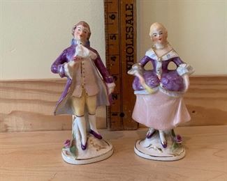 #1566C - Porcelain figurines, Coventry USA - $20