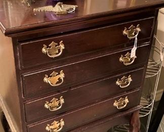 Jewelry organizer