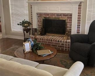 Mantel décor 