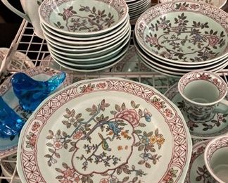 Miscellaneous pieces of  "Singapore Bird"  English china