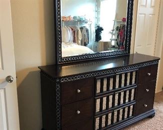 Mirror & dresser