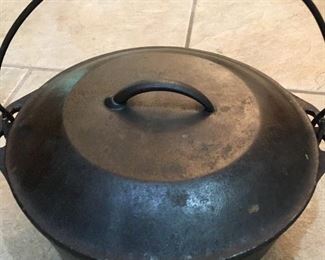 Vintage Cast Iron #8 Dutch Oven With Lid
Made in the USA