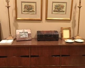 Bassett Mid Century Dresser with (9) Spacious Drawers