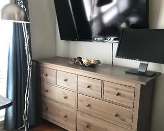Flat Screen TV, Dresser, Modern Floor Lamp