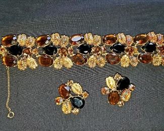 Elsa Schiaparelli,  costume jewelry
