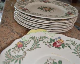 Royal Doulton Dinnerware set