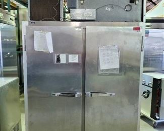 McCall Commerical Refrigerator and/or Freezer 4-4045F