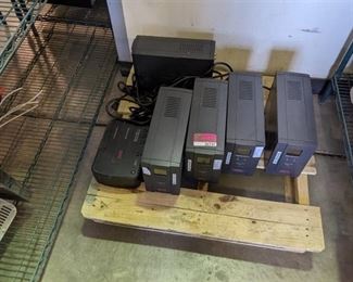 Lot of 5 battery back ups and 1 surge protector