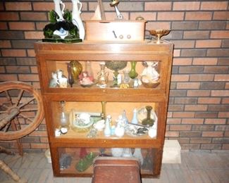 Miscellaneous antique glassware and knick knacks