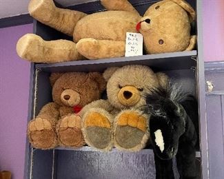 Vintage teddy bears 
